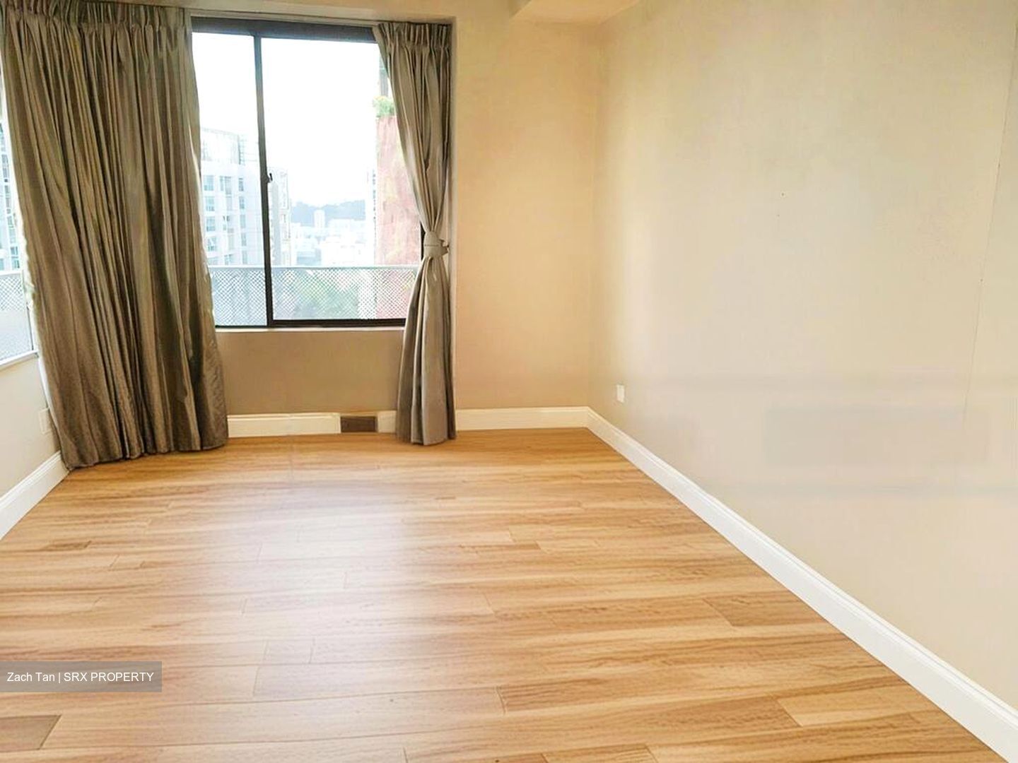 International Plaza (D2), Apartment #486383811